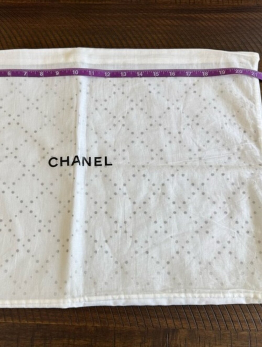 Chanel - Picture 2 of 4